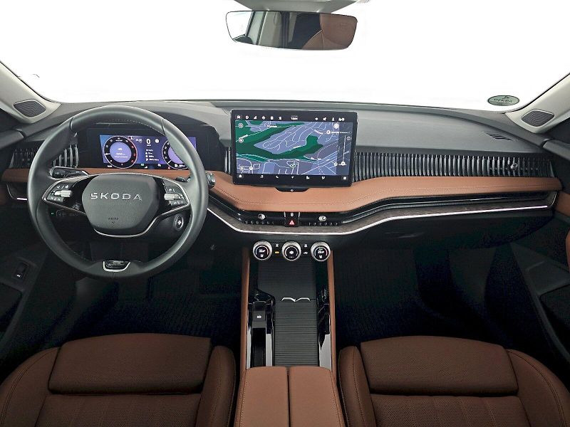 Škoda Superb (2025) 2.0TDI 142kW 4x4 DSG LAURIN A - fotka 5 z 32