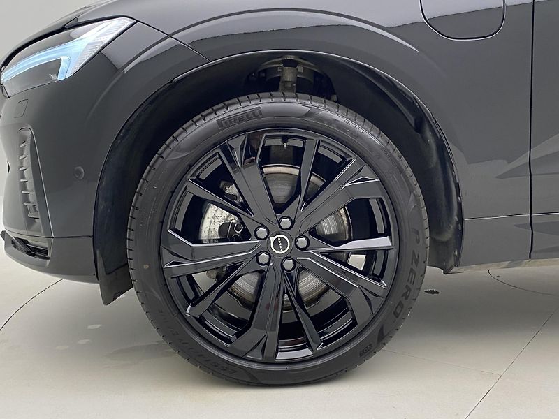 Volvo XC60 T6 AWD RECHARGE BLACK EDITION - fotka 36 z 61