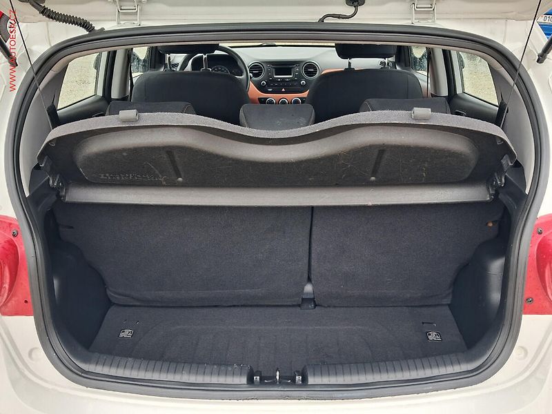 Hyundai i10 (2014) 1.0 i, ČR, AC, temp - fotka 7 z 15