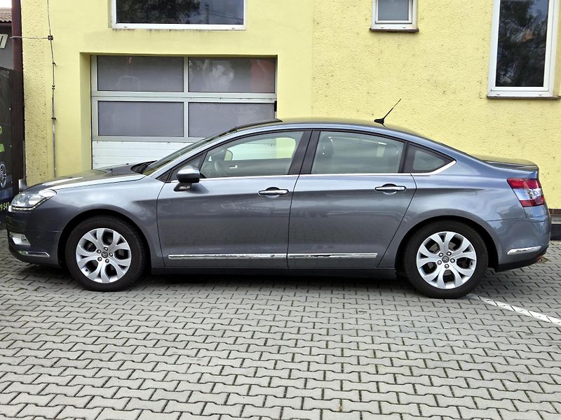 Citroën C5 2,0HDi 120kW SERV.KN,ROZVODY  - fotka 7 z 43