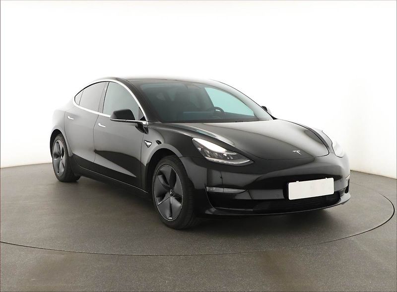 Tesla Model 3 (2019) Long Range 4WD 78kWh, SoH 82% - fotografie inzerátu