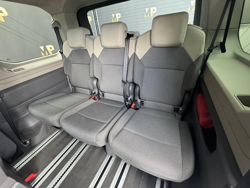Volkswagen Multivan (2022) T7 2.0TDi Style+, 1.MAJ, DPH   - fotka 18 z 48