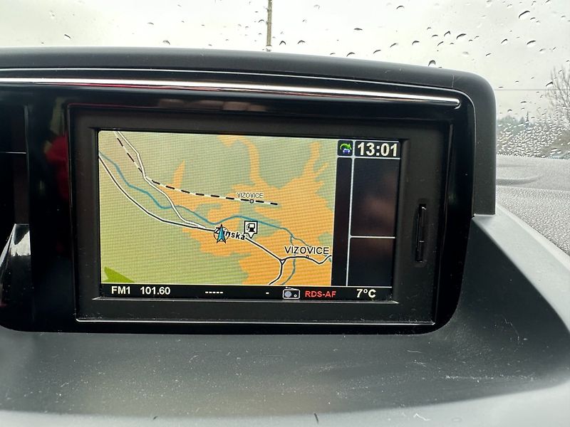 Renault Mégane III Sportour 1.5 DCi 81kW/Navi - fotka 27 z 34