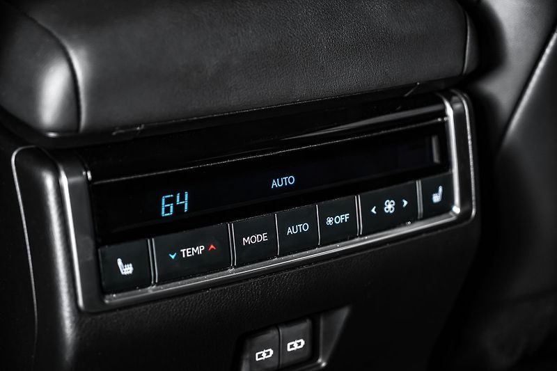 Lexus Ostatní Premium+ - fotka 18 z 25