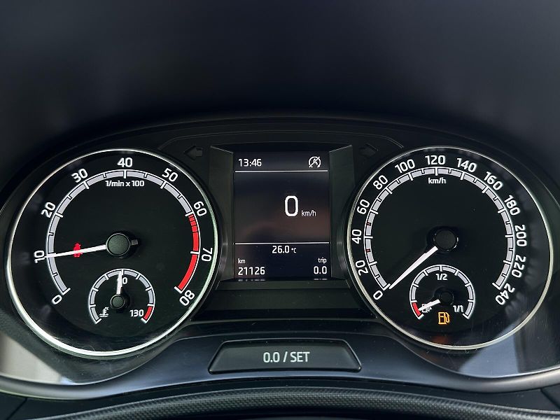 Škoda Fabia 1.0TSi Ambition TOP 95PS Clima - fotka 18 z 34