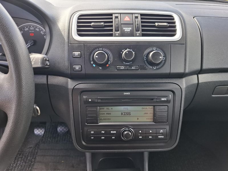 Škoda Roomster (2009) 1.4 16v 63kW,klima,stk 2028 ! - fotka 12 z 18