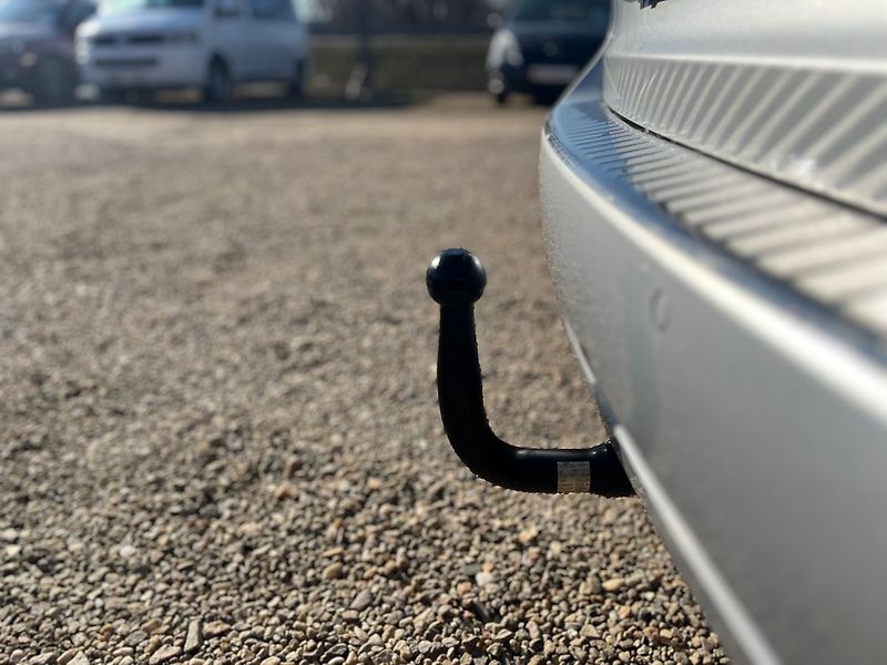 Volkswagen Touran 1.6TDi 77kW*WEBASTO*VÝHŘEV SED - fotka 5 z 34
