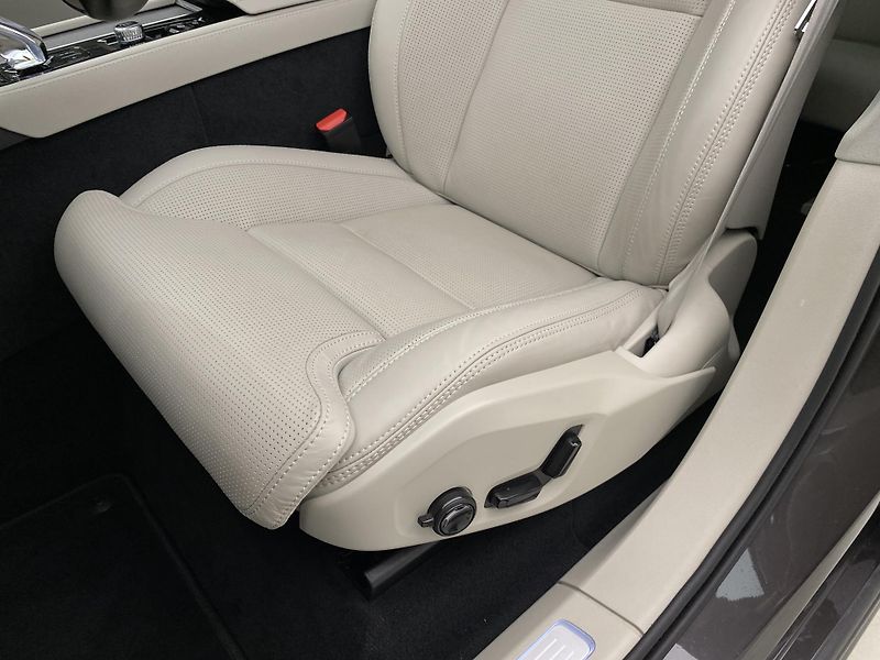 Volvo XC90 T8 AWD RECHARGE BRIGHT PLUS 7m - fotka 25 z 68
