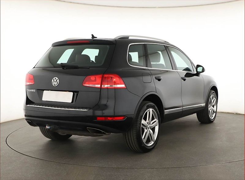 Volkswagen Touareg (2012) 3.0 TDI, 4X4, Automat - fotka 5 z 21