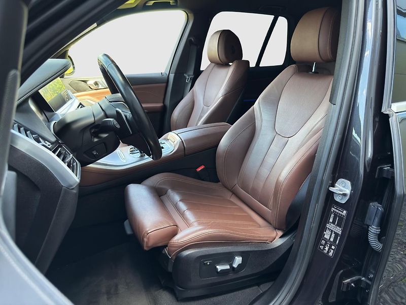 BMW X5 xDrive30d - fotka 9 z 23