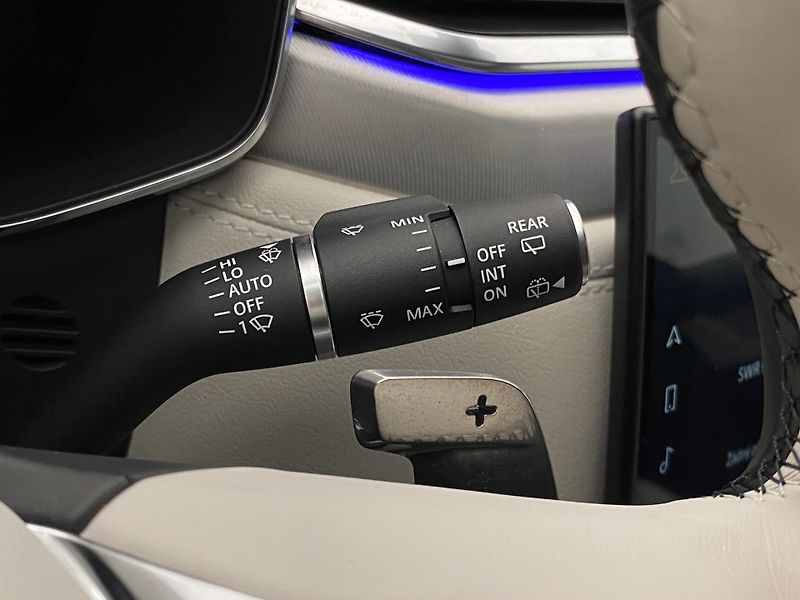 Jaguar F-Pace P250 SE R-DYNAMIC AWD AUT  - fotka 22 z 43
