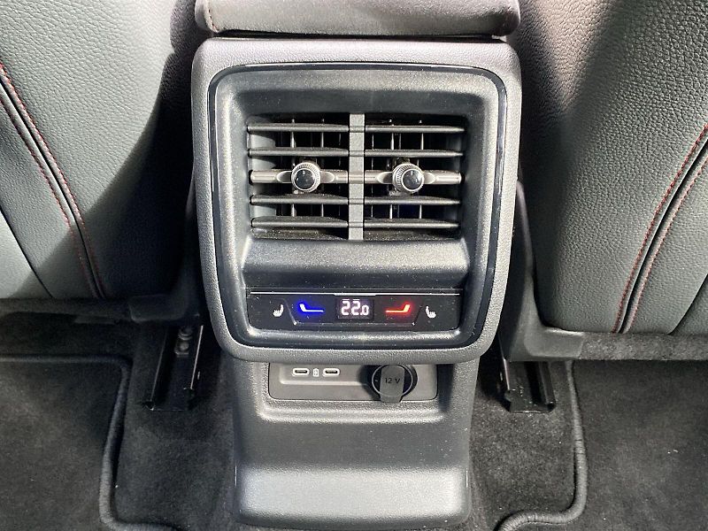 Škoda Kodiaq (2025) 2.0 TSI 4x4 DSG RS - fotka 29 z 38
