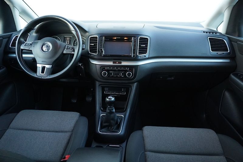 Volkswagen Sharan 1.4 TSI 7MÍST BEZ KOROZE - fotka 16 z 30