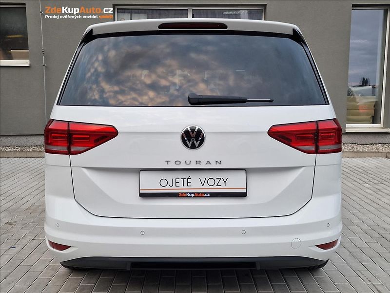Volkswagen Touran 2.0 TDI Comfortline,ČR,1.Maj. - fotka 9 z 50