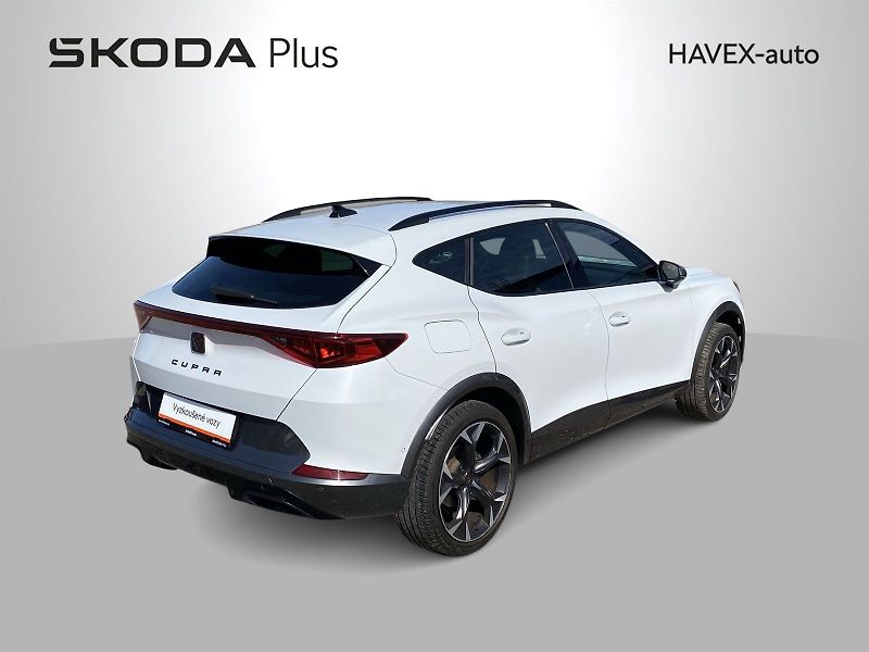Cupra Formentor (2023) 1.5 TSI DSG - fotka 2 z 41