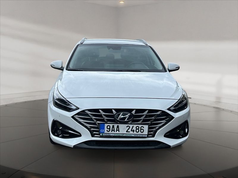Hyundai i30 1,6 CRDi 115 Style - fotka 2 z 11