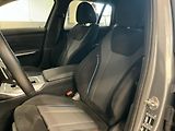 BMW Řada 3 330i xDrive Touring - náhled 11