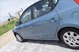 Hyundai i30 1,6 CRDi 66KW COMFORT+ 2XKOLA - náhled 11