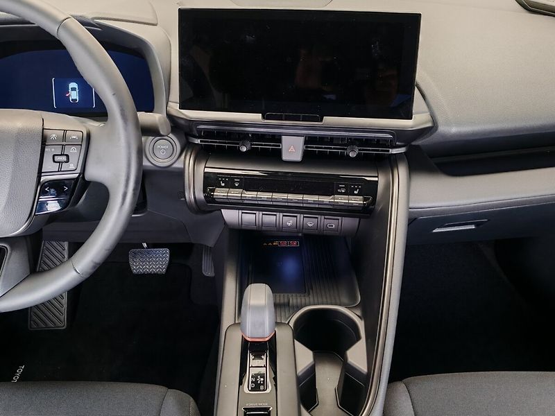 Toyota C-HR 2.0 Hybrid E-CVT Style - fotka 15 z 39