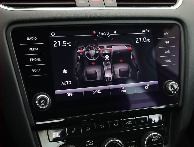 Škoda Octavia (2019) Style 1.5 TSI, Automat - fotka 14 z 19