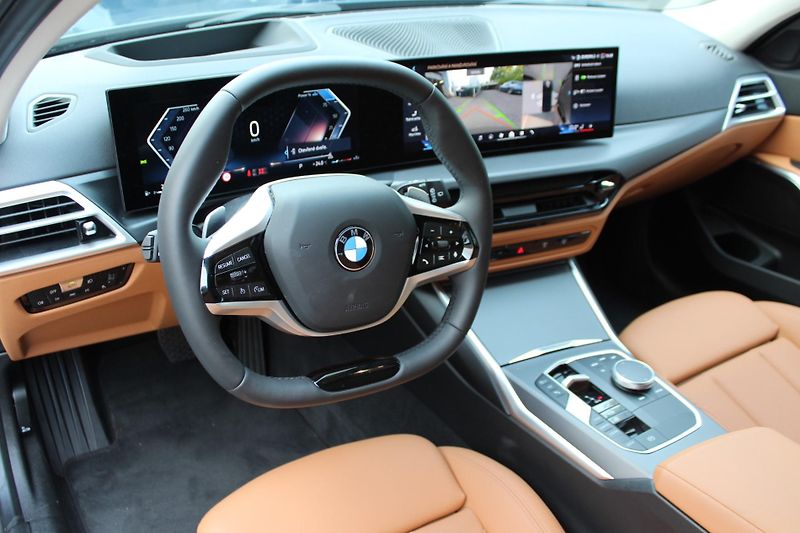 BMW Řada 3 320d xDrive Touring  - fotka 4 z 22