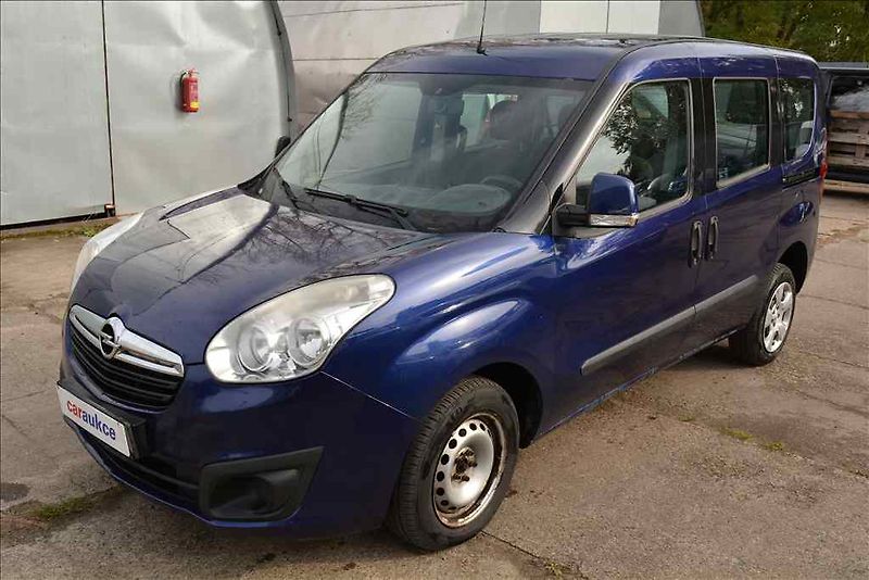 Opel Combo (2013) 1,6 TDI - fotka 1 z 35