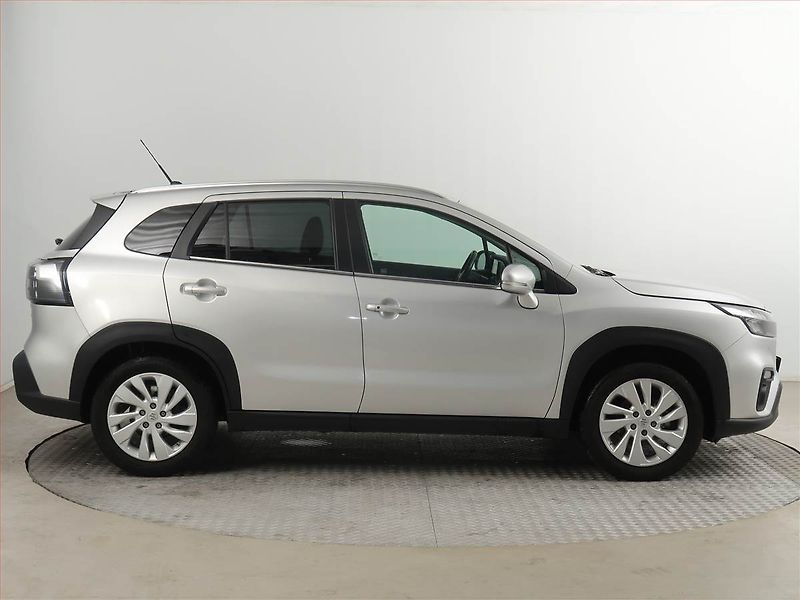 Suzuki SX4 S-Cross (2021) Premium 1.4 BoosterJet - fotka 6 z 19