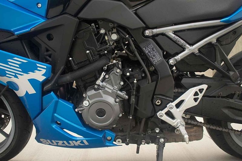 Suzuki GSX-8R