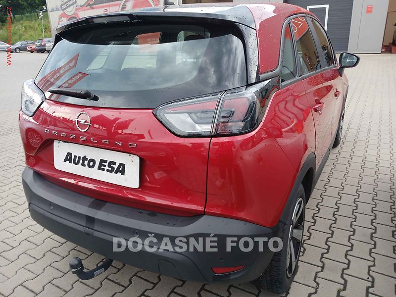 Opel Crossland (2024) 1.2i, 1.maj,ČR, servis.kniha - fotka 2 z 3