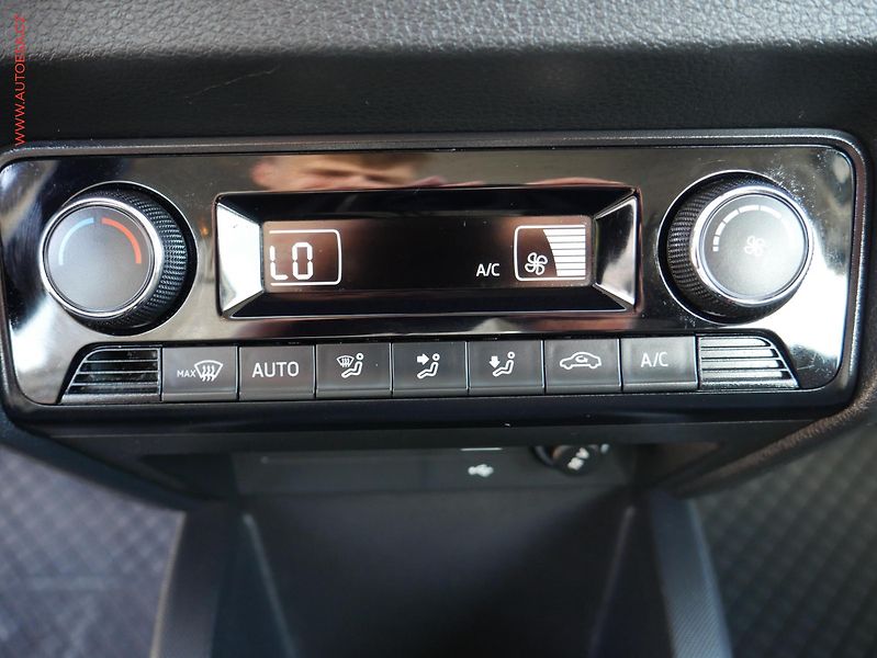 Škoda Fabia (2021) 1.0 TSi, ČR, Style, LED - fotka 14 z 18