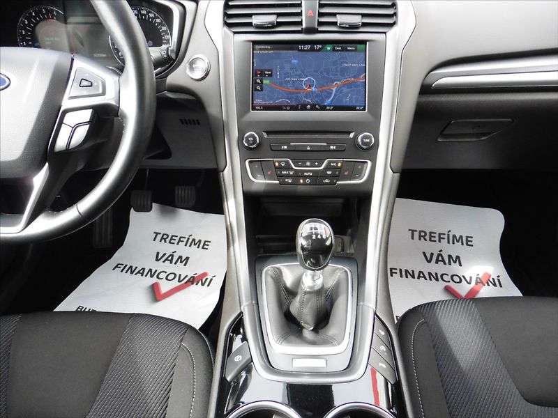 Ford Mondeo 2,0 TDCi Combi Titanium - fotka 11 z 16