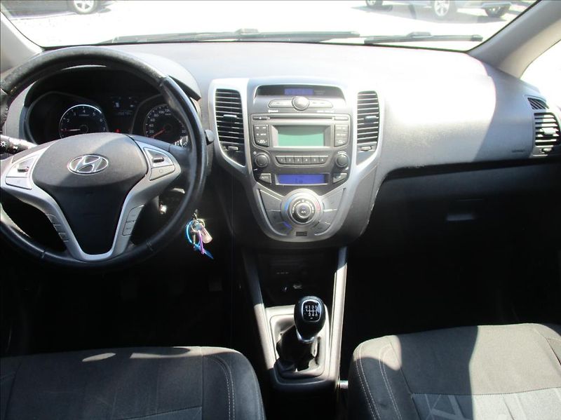 Hyundai ix20 1,6 CVVT, digiklima,servis,CZ, - fotka 16 z 39