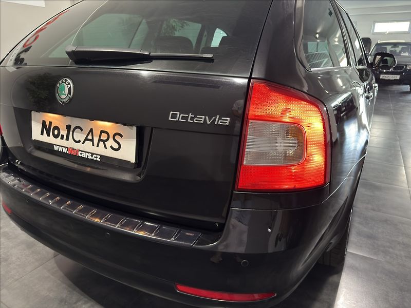 Škoda Octavia 1,4   TSI 90KW REZERVACE - fotka 26 z 33