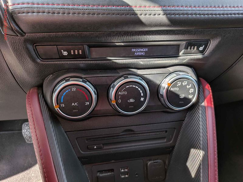 Mazda CX-3 (2015) 2.0 i, ČR, AC, výhřev sed - fotka 16 z 18