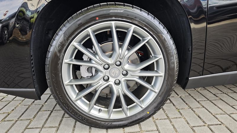 Leapmotor C10 (2026) Design ProMax  4x2  300 PS - fotka 16 z 42