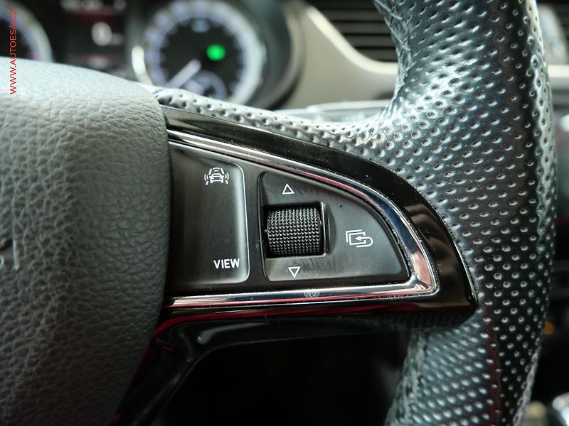 Škoda Octavia (2018) 2.0TDI 4x4, Style, DSG, LED - fotka 17 z 22