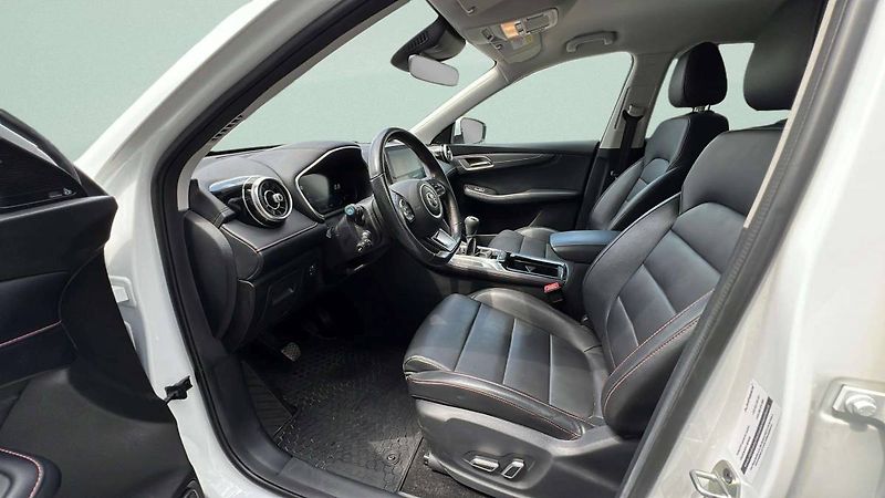 MG HS Emotion 1.5 T-GDI MT6 (119kW)/ - fotka 26 z 37