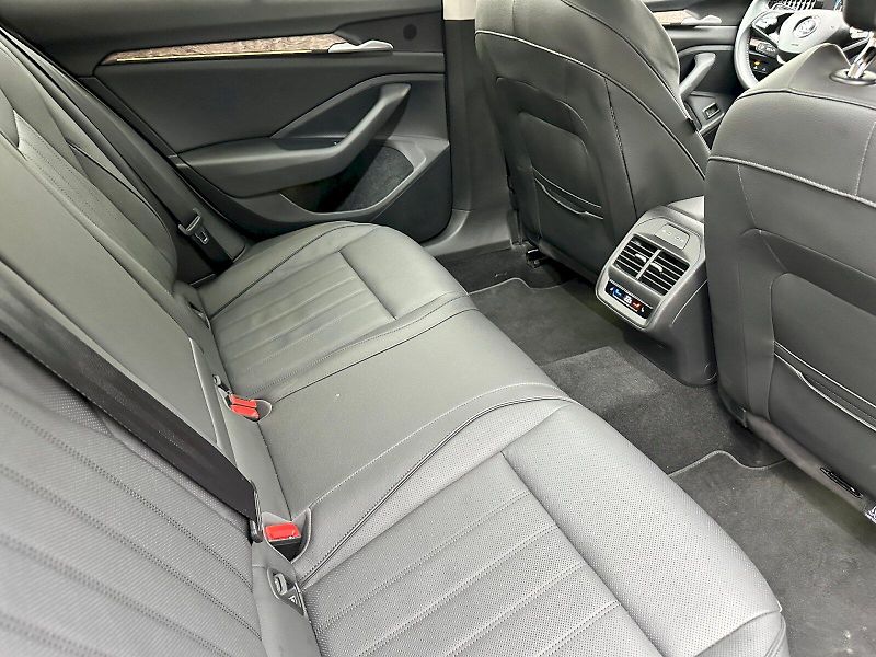 Škoda Superb (2024) 2.0 TDI 110kW L&K Combi DSG - fotka 21 z 26