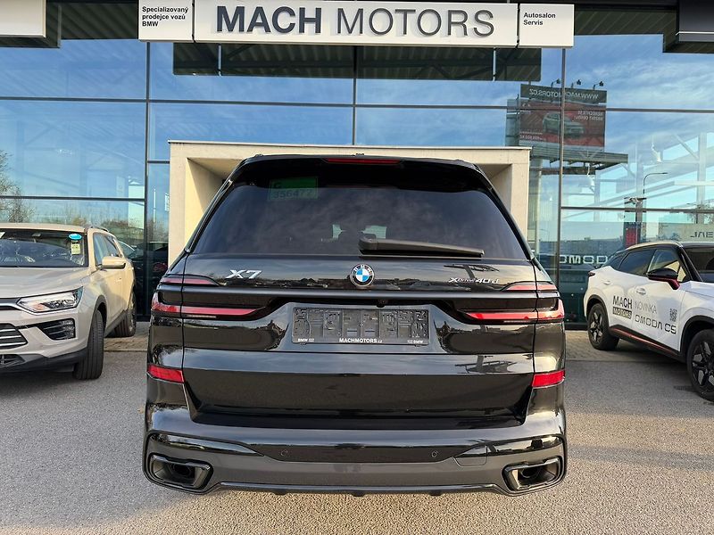 BMW X7 40xd Masáže Nezávislé Tažné - fotka 11 z 21