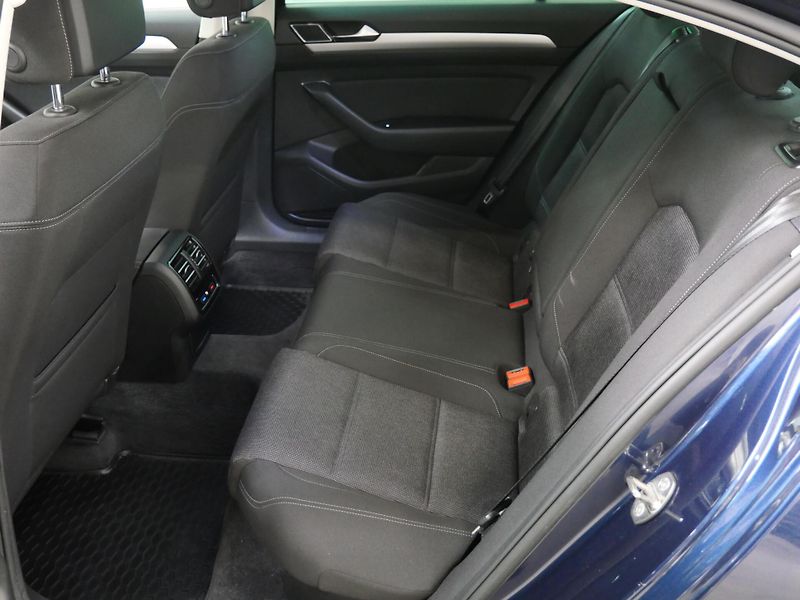 Volkswagen Passat - fotka 22 z 23