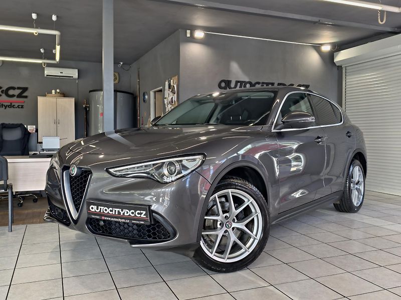 Alfa Romeo Stelvio 2.0 T 206kW Q4 FIRST EDITION - fotka 3 z 24