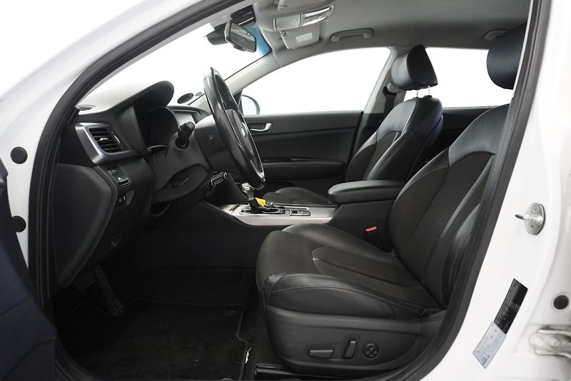 Kia Optima  SW 2,0 GDI PHEV AUT, - fotka 11 z 35