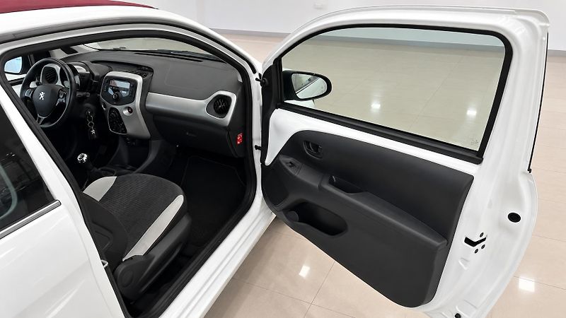 Peugeot 108 (2016) - fotka 14 z 23