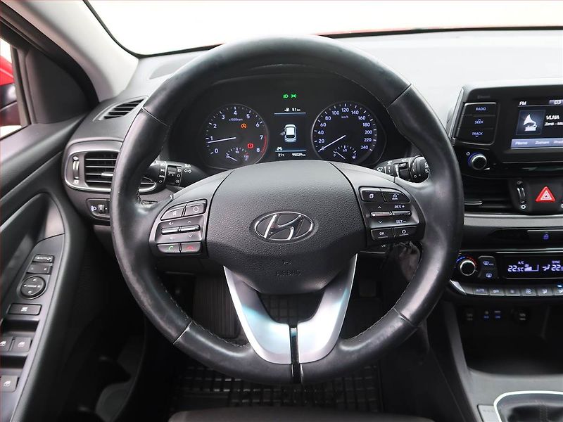 Hyundai i30 (2018) 1.4 CVVT, Serv.kniha, Tempomat - fotka 18 z 18