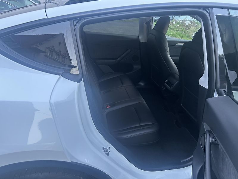 Tesla Model Y ZAMLUVENO ! TZ 94% - fotka 15 z 47