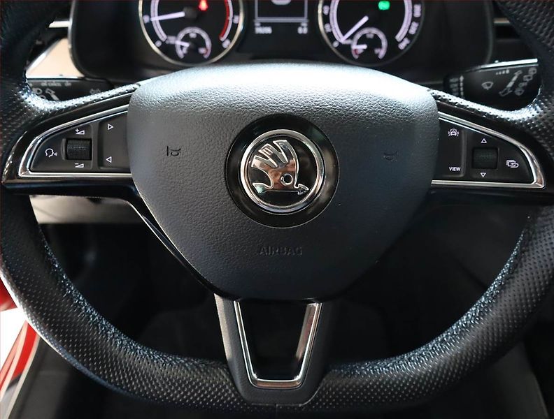 Škoda Scala (2019) 1.0 TSI, Automat, Tempomat - fotka 12 z 23