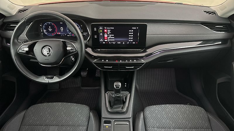 Škoda Octavia 2.0 TDI Style - fotka 8 z 25