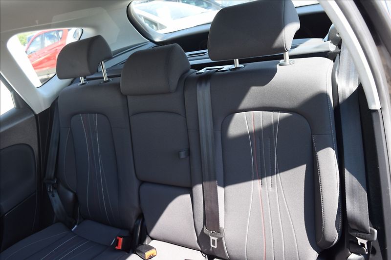 Seat Altea 1,6 TDI 77KW ALU KLIMA - fotka 17 z 44