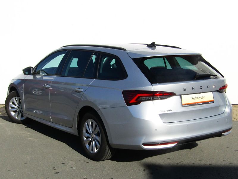 Škoda Octavia IV FL Combi Selection 1.5 TSI - fotka 13 z 30