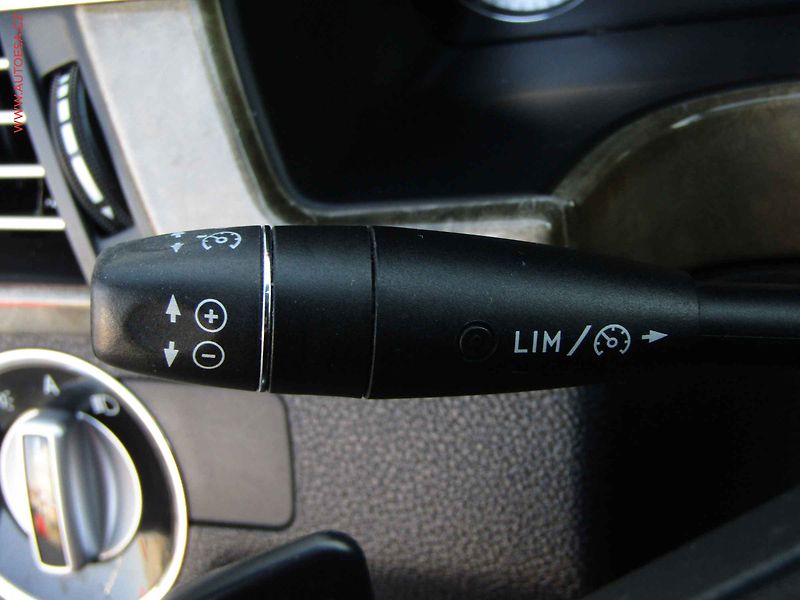 Mercedes-Benz Třídy E (2010) 3.0 CDi E 350 4Matic, ČR - fotka 14 z 24